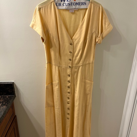 Buttercup Yellow Button-Down Linen Gal Meets Glam Vanessa Women's Dress - Picture 2 of 5